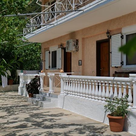 Arthur'S 4Apartments Borş Dış mekan fotoğraf