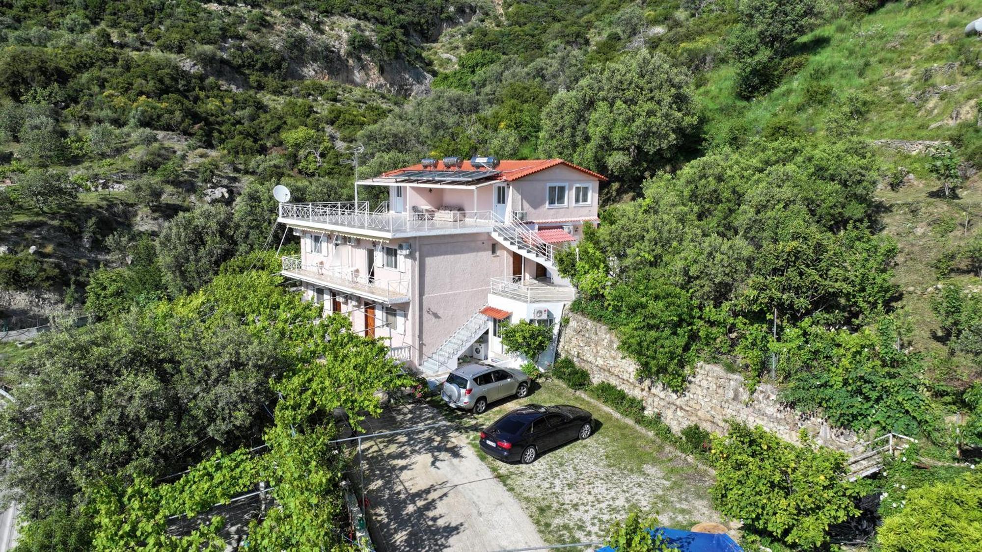 Arthur'S 4Apartments Borş Dış mekan fotoğraf